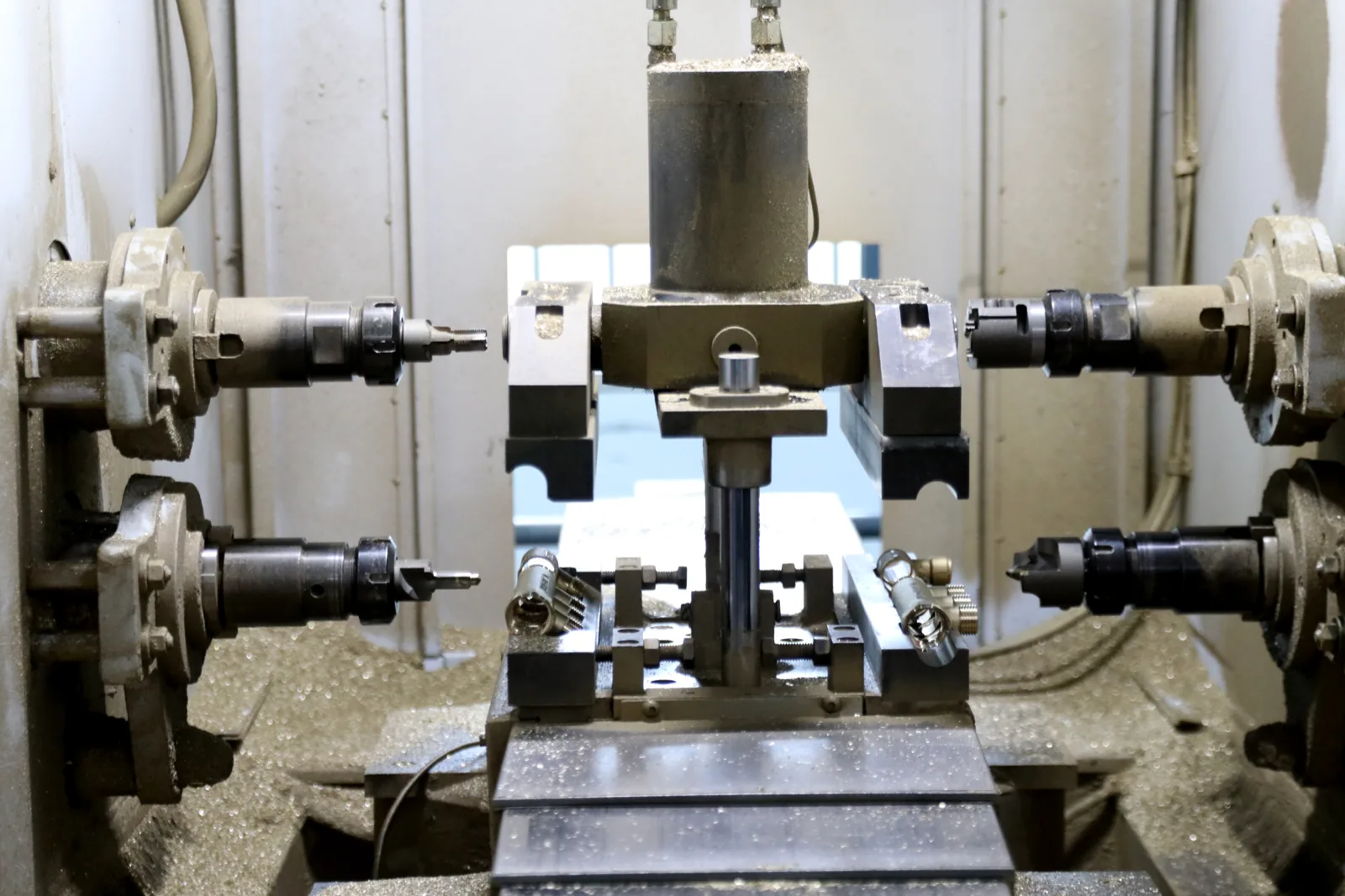 CNC machining centre finishing IFANNova brass fittings